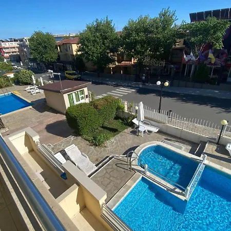Apartment Sea View 11 *
